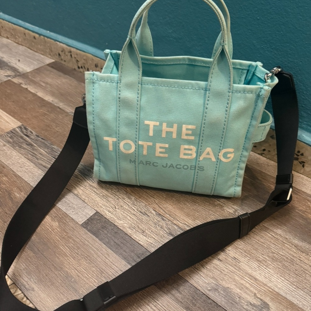 Marc Jacobs mini tote bag